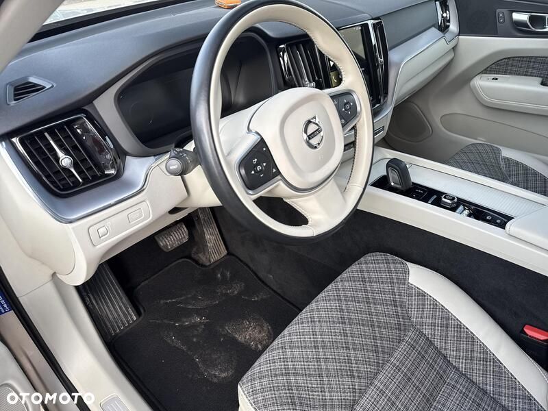 Volvo XC 60 - 11