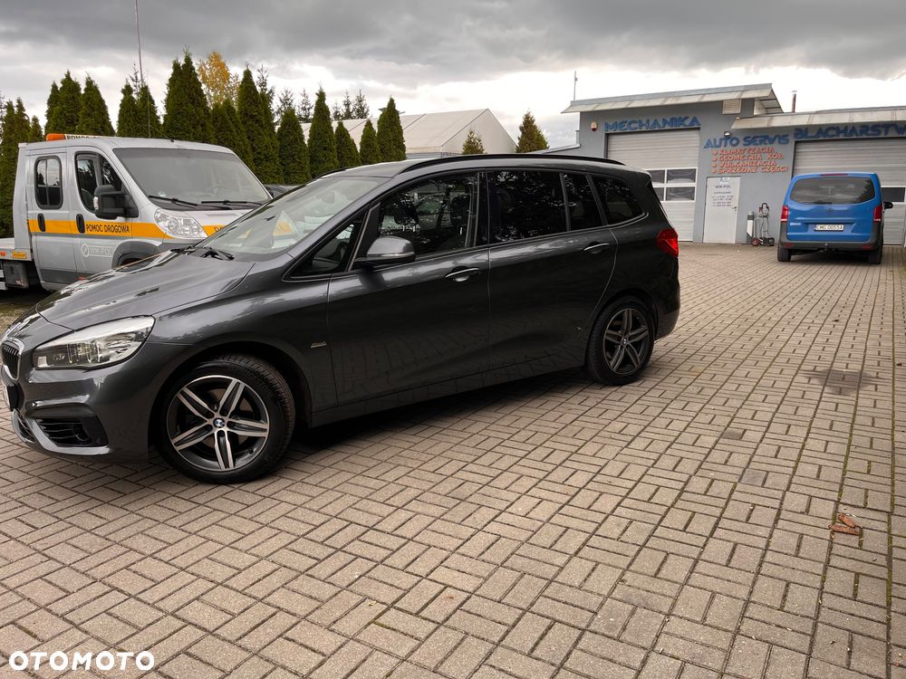 BMW Seria 2 218d Gran Tourer Sport Line - 2