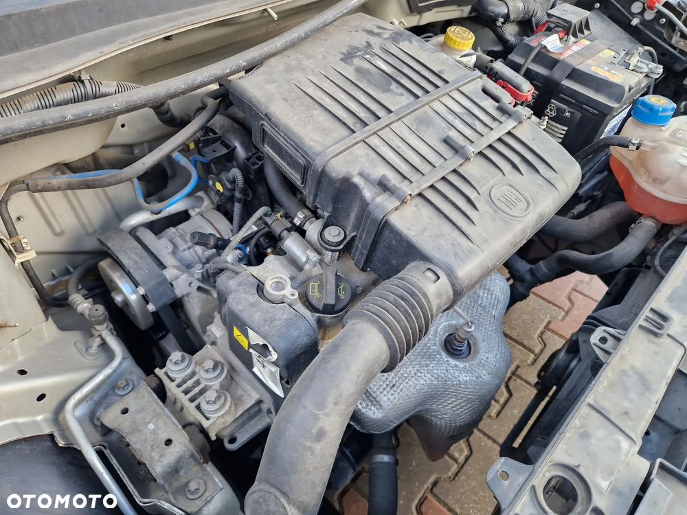 Fiat Punto ver-1-2-easy-eu6 - 12