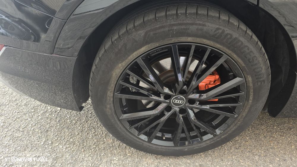 Audi e-tron 55 quattro S line - 22