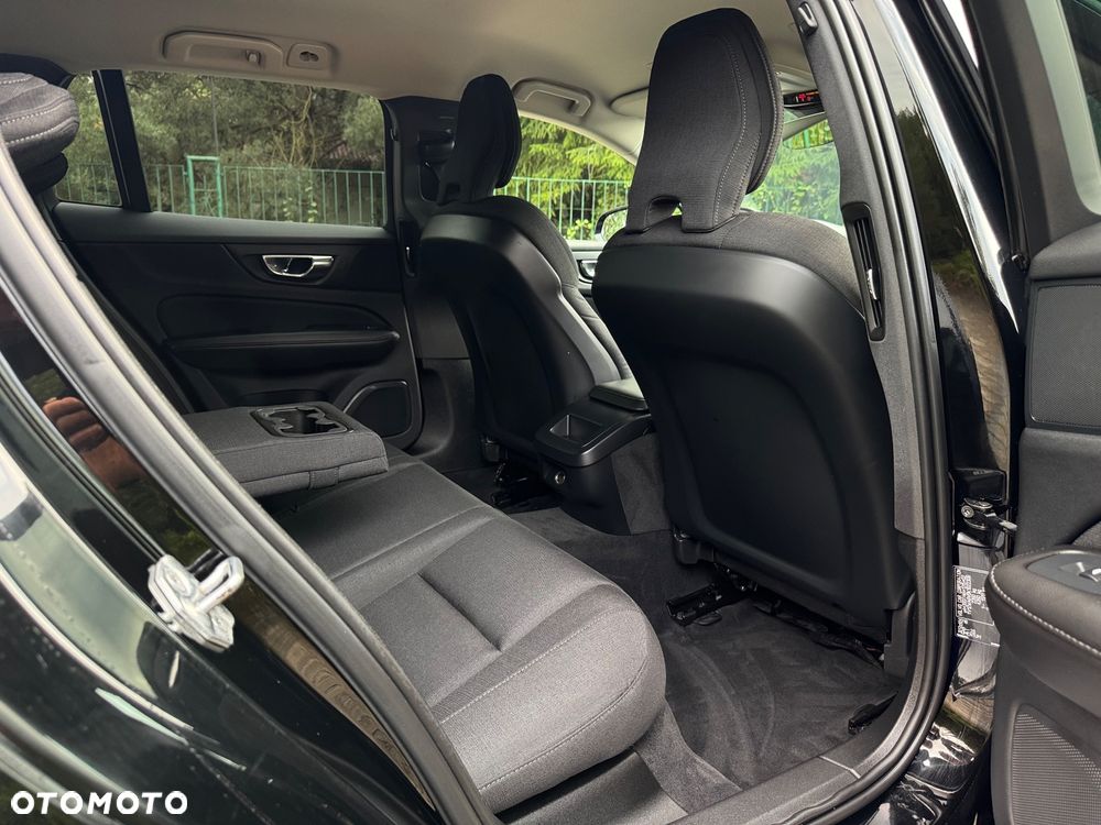 Volvo V60 D4 Geartronic Momentum Pro - 21