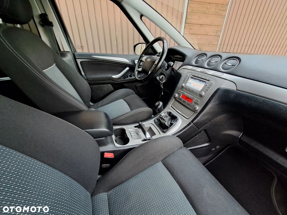 Ford S-Max 2.0 TDCi DPF Titanium - 23