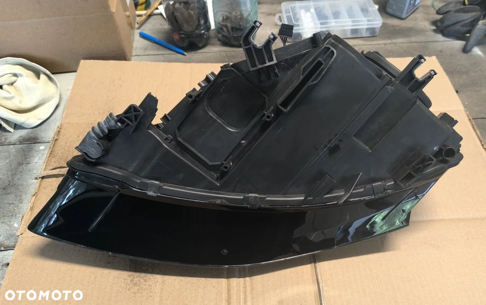 lampa prawy przód audi A4 B8 Xenon 8K0941030C - 8