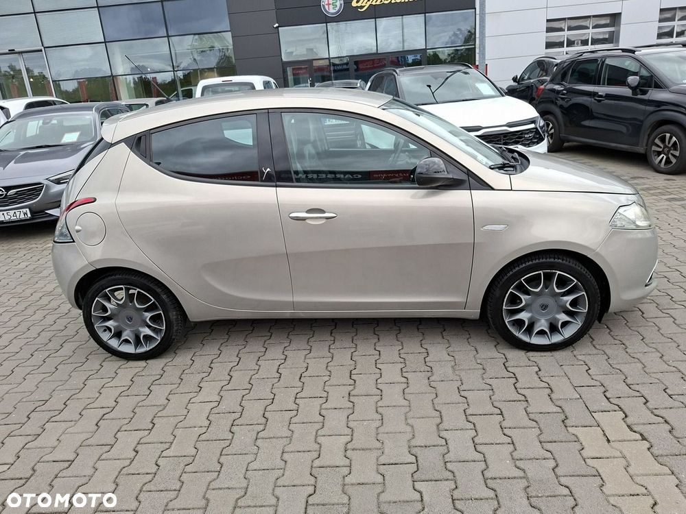 Lancia Ypsilon - 26