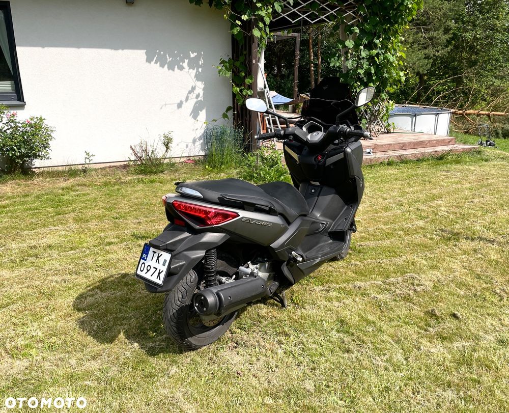 Yamaha X-max - 8