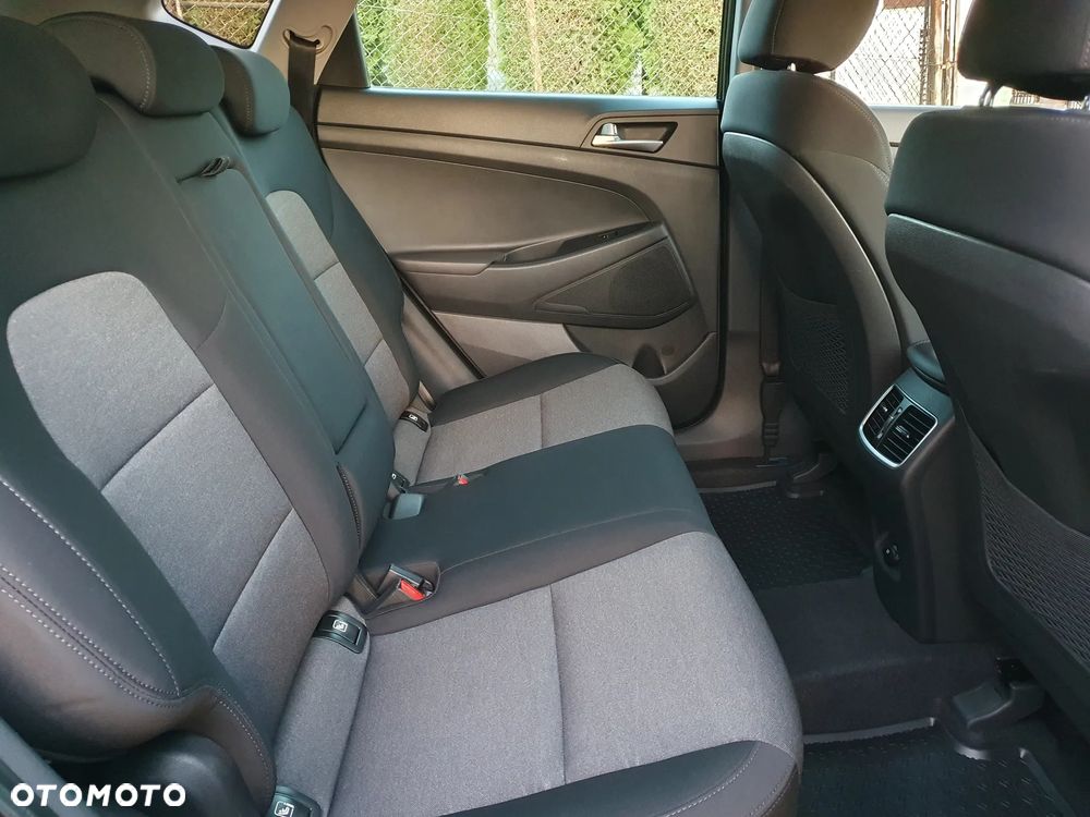 Hyundai Tucson 1.6 GDi 2WD Pure - 23