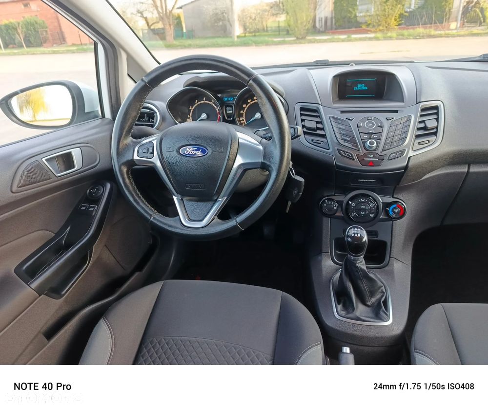 Ford Fiesta 1.0 EcoBoost Champions Edition - 14