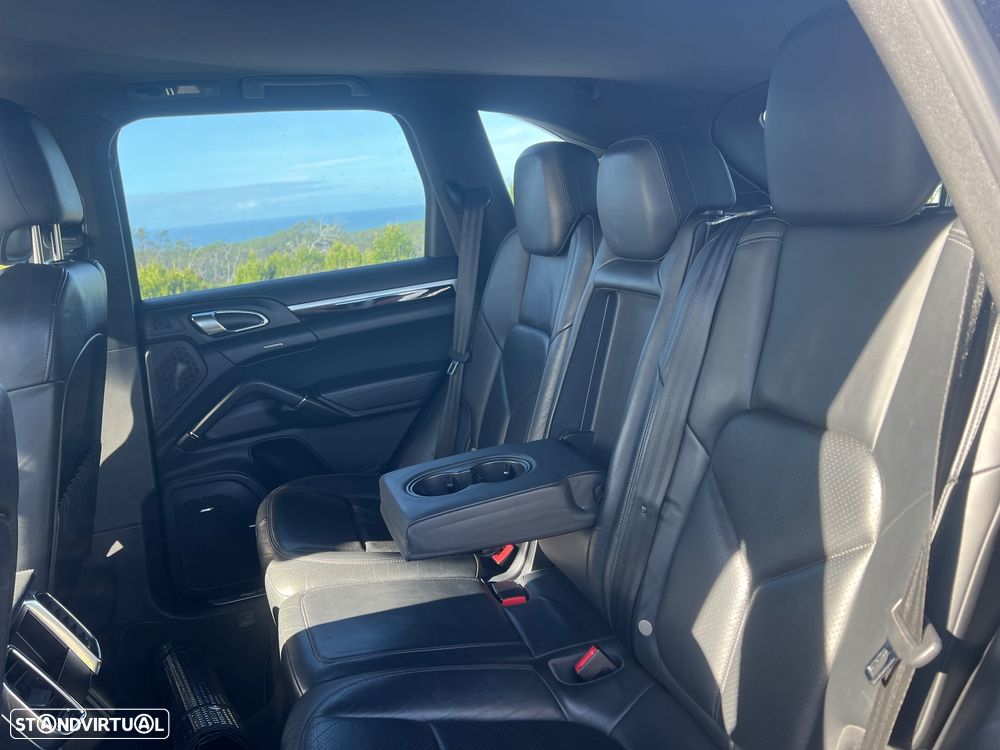 Porsche Cayenne II S - 20