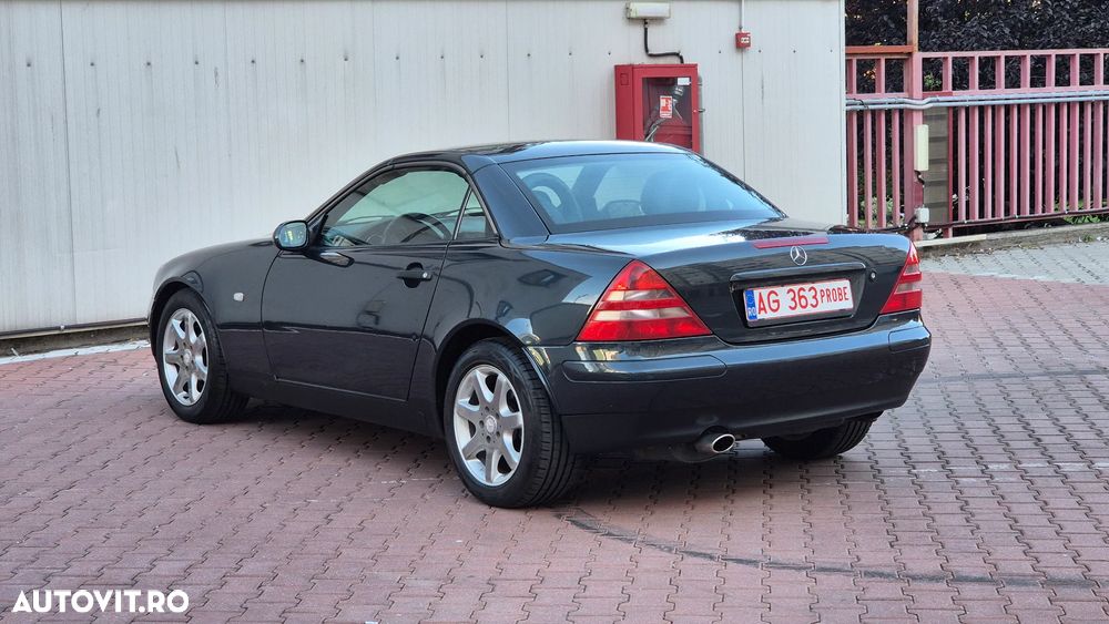 Mercedes-Benz SLK 200 - 4