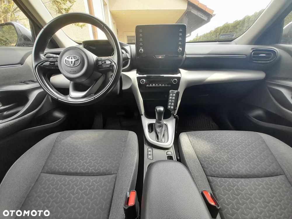 Toyota Yaris Cross Hybrid 1.5 Comfort - 16