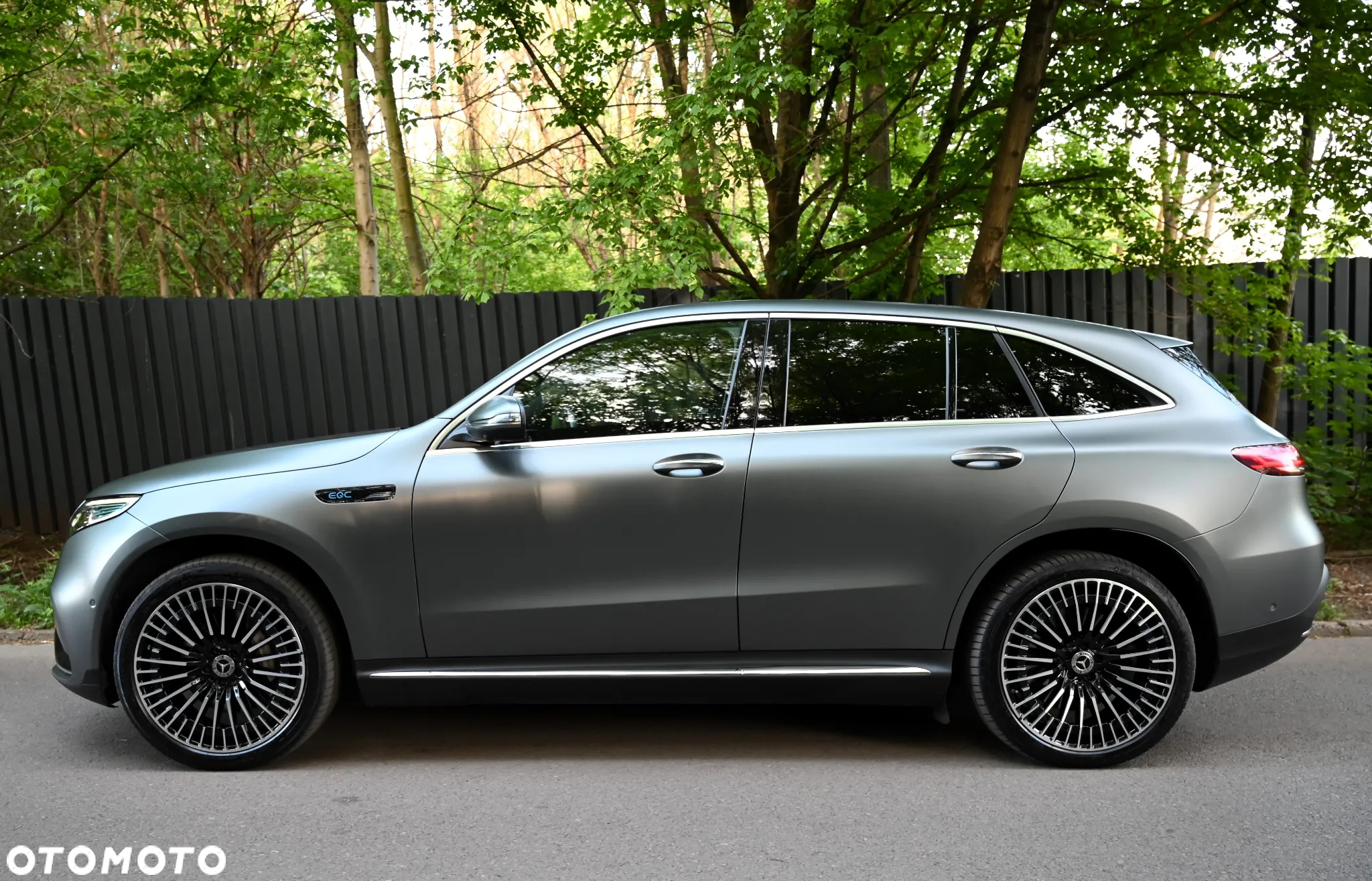 Mercedes-Benz EQC - 13