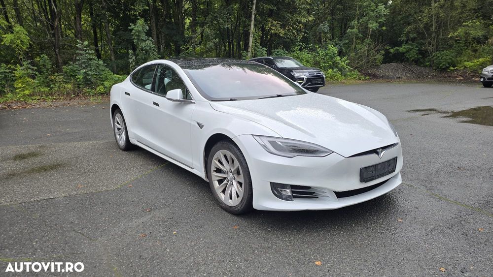 Tesla Model S Performance - 1