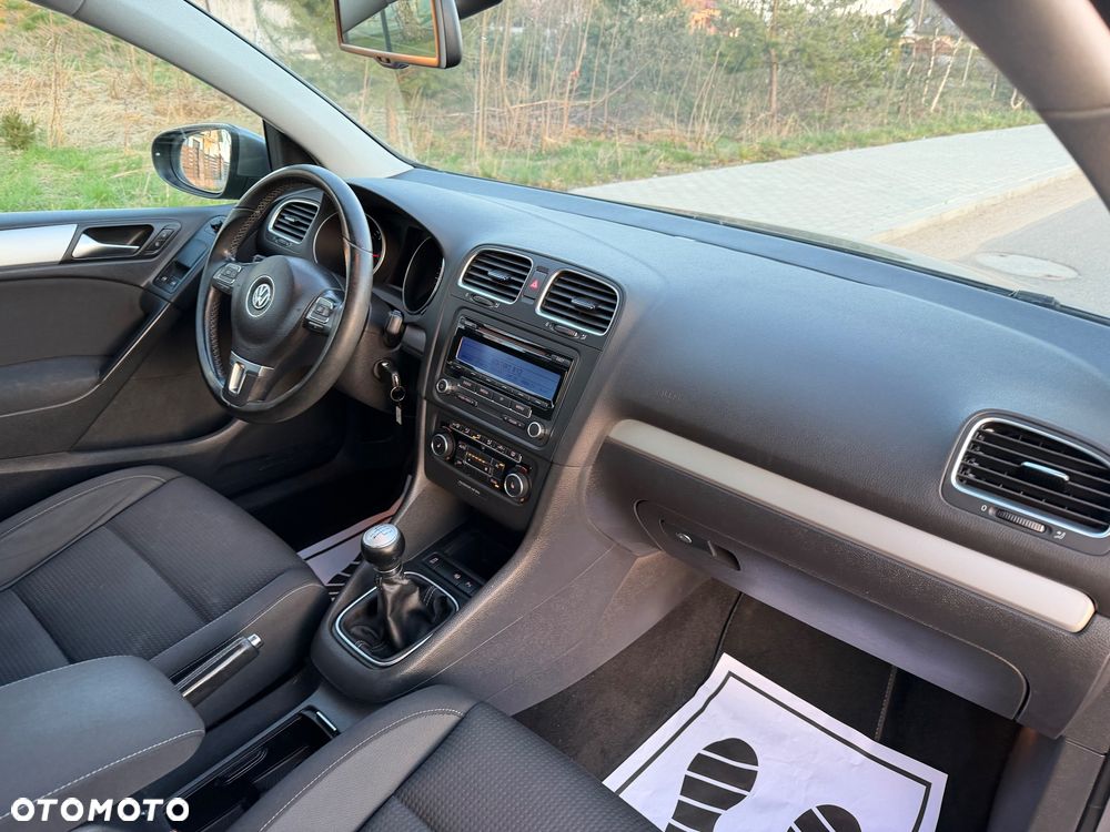 Volkswagen Golf 1.6 TDI DPF BlueMotion Technology Team - 8