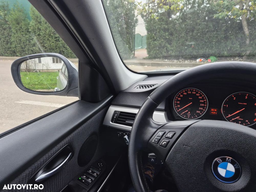 BMW Seria 3 318d - 6