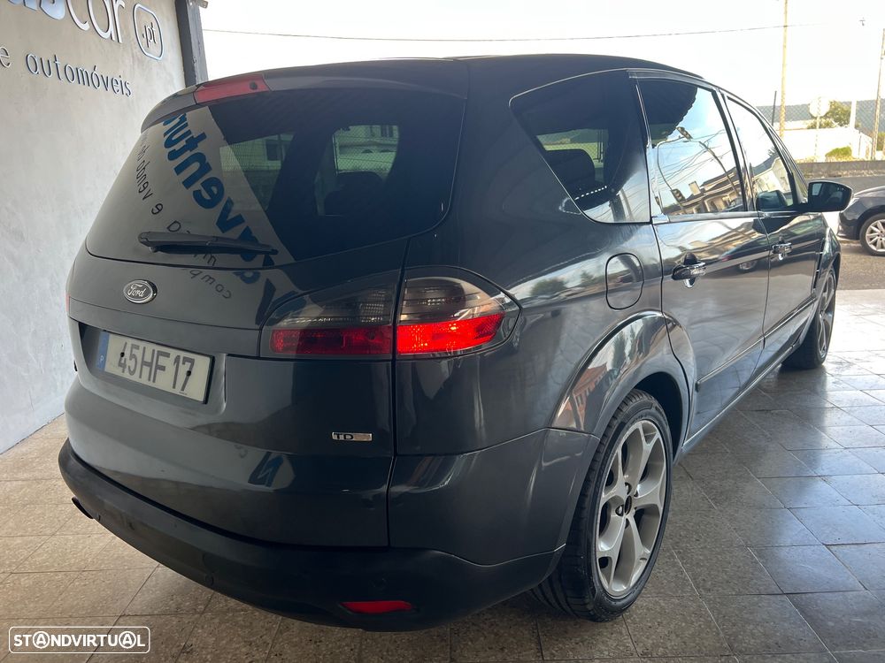 Ford S-Max 1.8 TDCi Titanium 7L - 29
