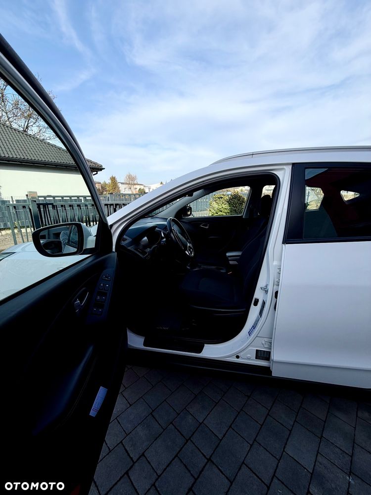 Hyundai ix35 1.7 CRDi 2WD UEFA EURO 2012 Edition - 10