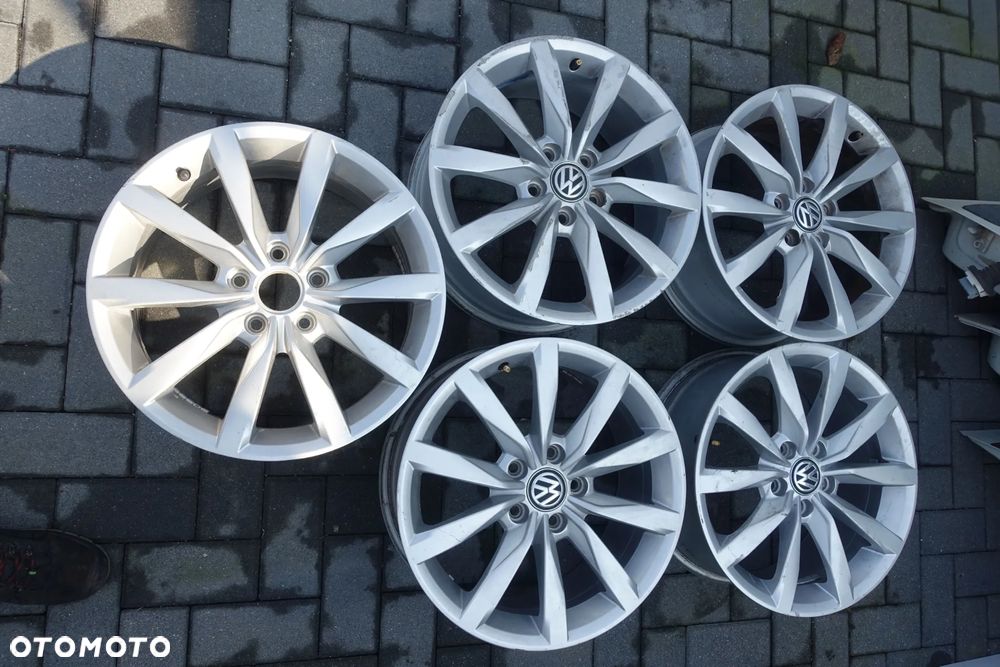 FELGA FELGI VW GOLF VII 17" 7,0 ET 49 5x112 - 1