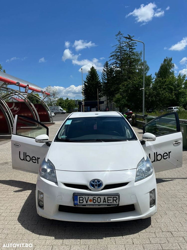 Toyota Prius (Hybrid) Sol - 1