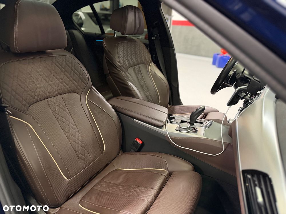 BMW Seria 5 530i GPF xDrive M Sport sport - 28