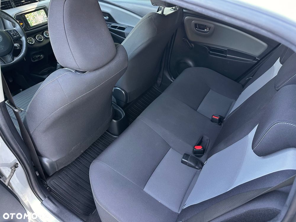 Toyota Yaris 1.5 Premium - 13