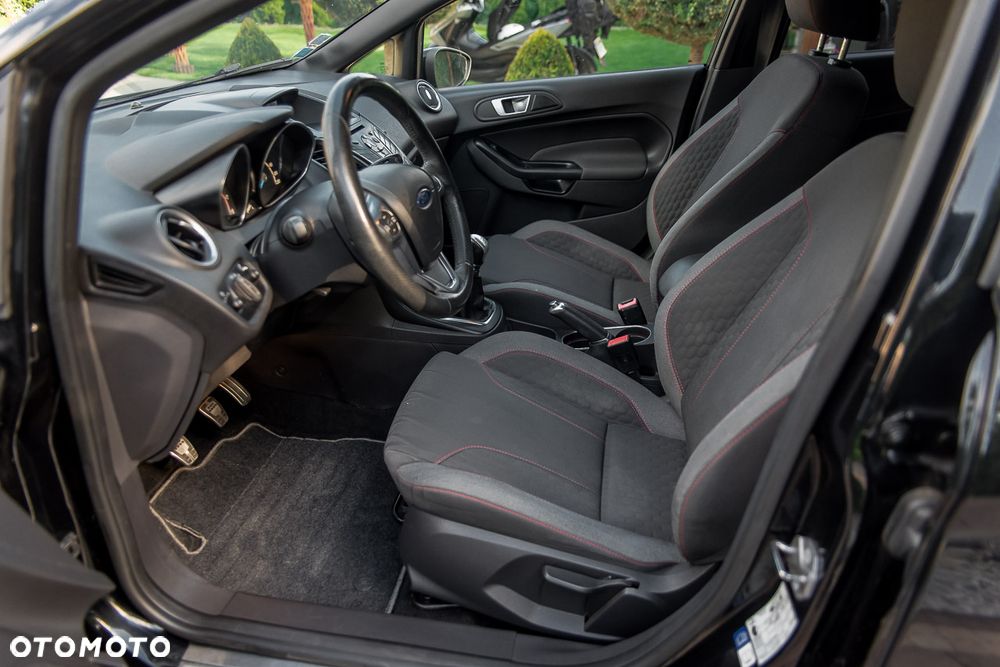Ford Fiesta 1.0 EcoBoost ST-Line - 17