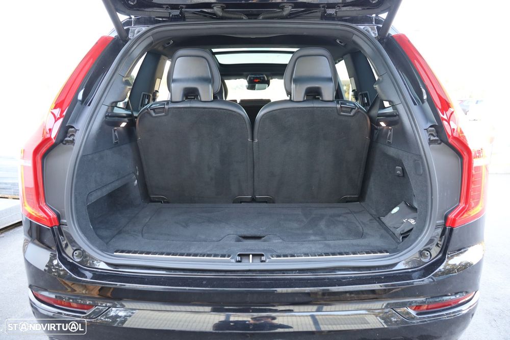 Volvo XC 90 2.0 T8 PHEV R-Design AWD - 7