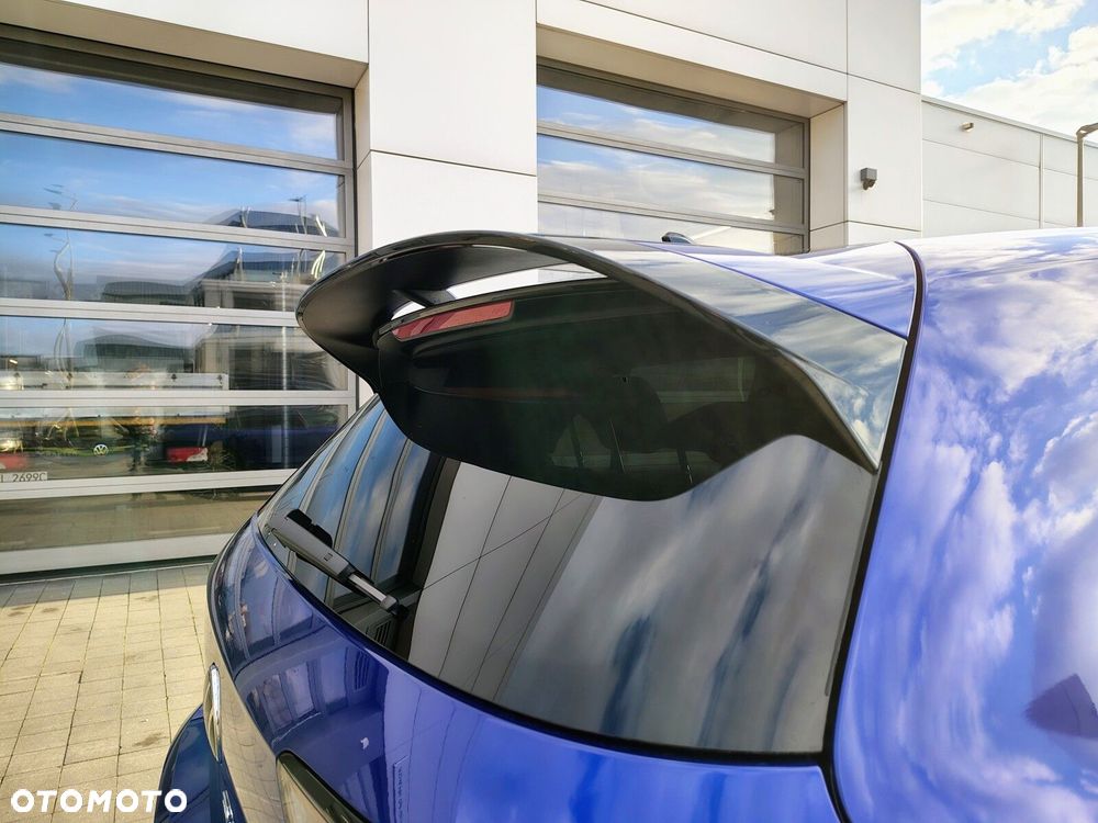 Volkswagen Golf - 10