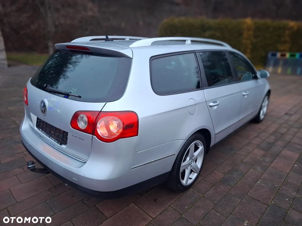 Volkswagen Passat 2.0 TDI DSG Individual Chrom dunkel - 5