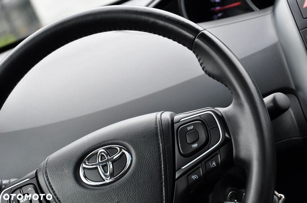 Toyota Verso 1.8 7-Sitzer Skyview Edition - 27