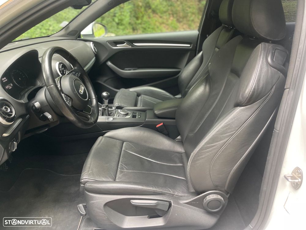 Audi A3 2.0 TDI S line Sport Pack - 25