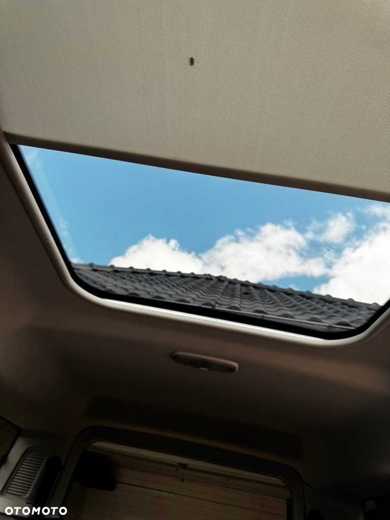 Ford Tourneo Connect 1.5 EcoBlue Titanium PowerShift - 25