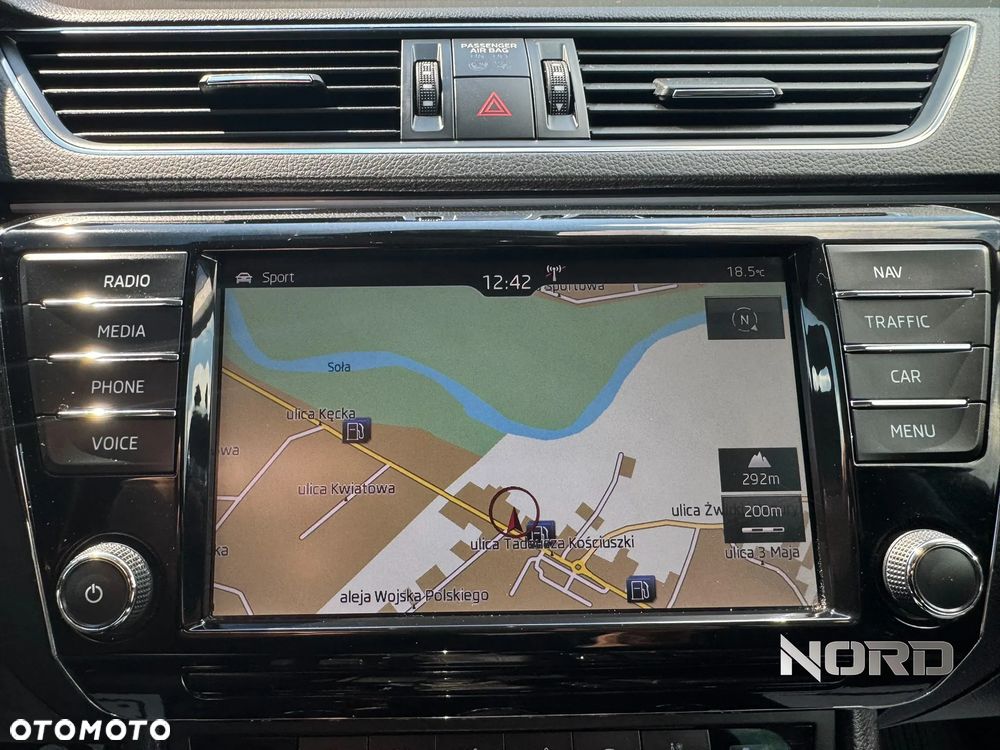 Skoda Superb 1.8 TSI DSG L&K - 25