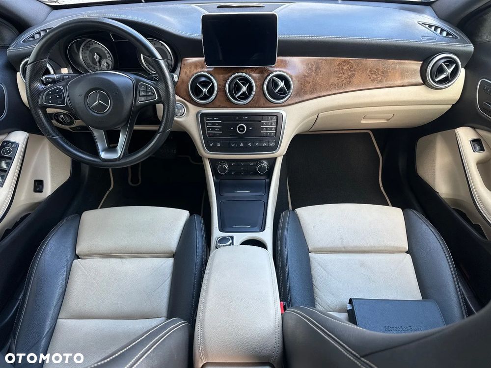 Mercedes-Benz GLA 250 4-Matic - 21