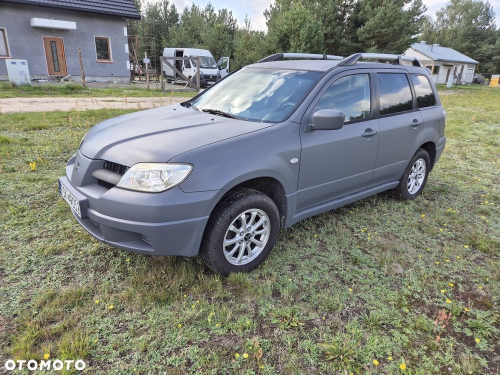 Mitsubishi Outlander 2.0 Comfort 4WD - 2