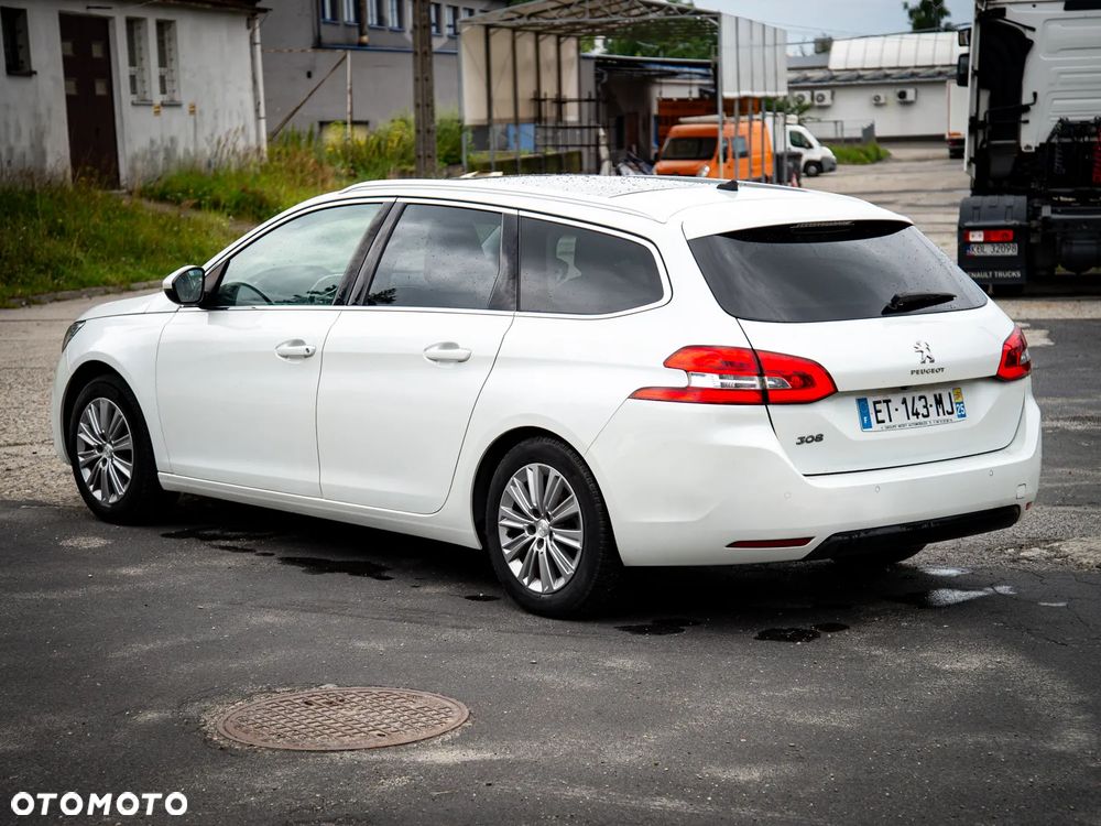Peugeot 308 PureTech 130 GPF Stop & Start Allure - 2