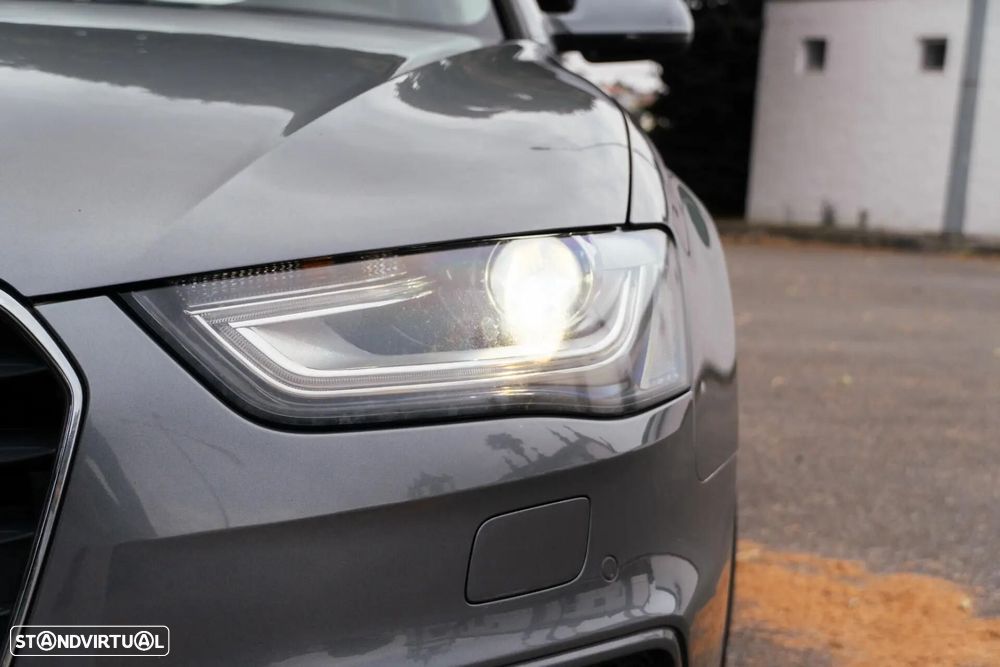 Audi A4 Avant 2.0 TDI Business Line S-line - 43
