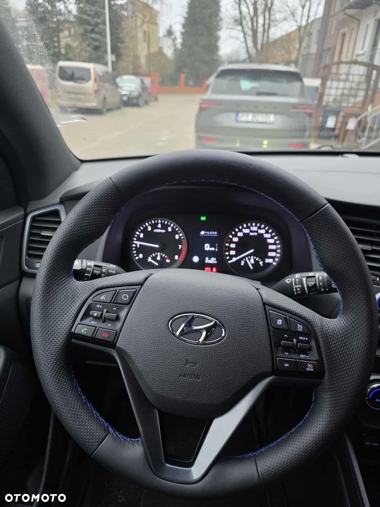 Hyundai Tucson 1.6 GDI BlueDrive GO 2WD - 13