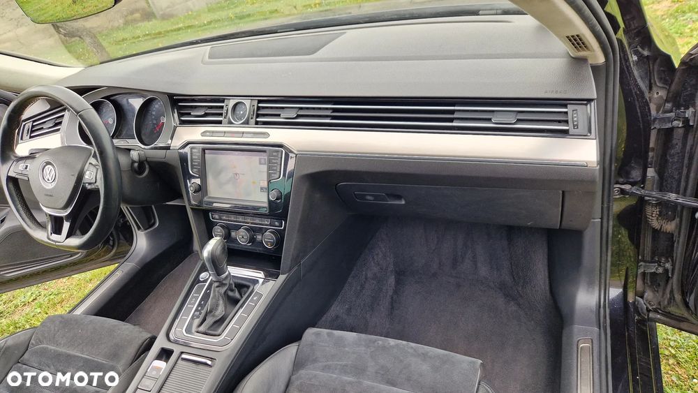 Volkswagen Passat 2.0 TDI (BlueMotion Technology) DSG Trendline - 15