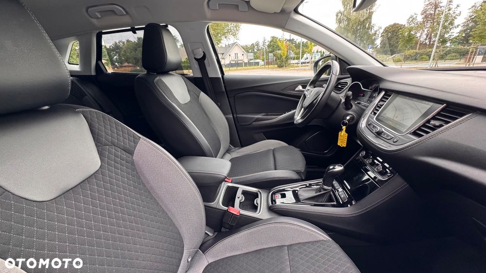 Opel Grandland X 1.2 Start/Stop Automatik Business INNOVATION - 37