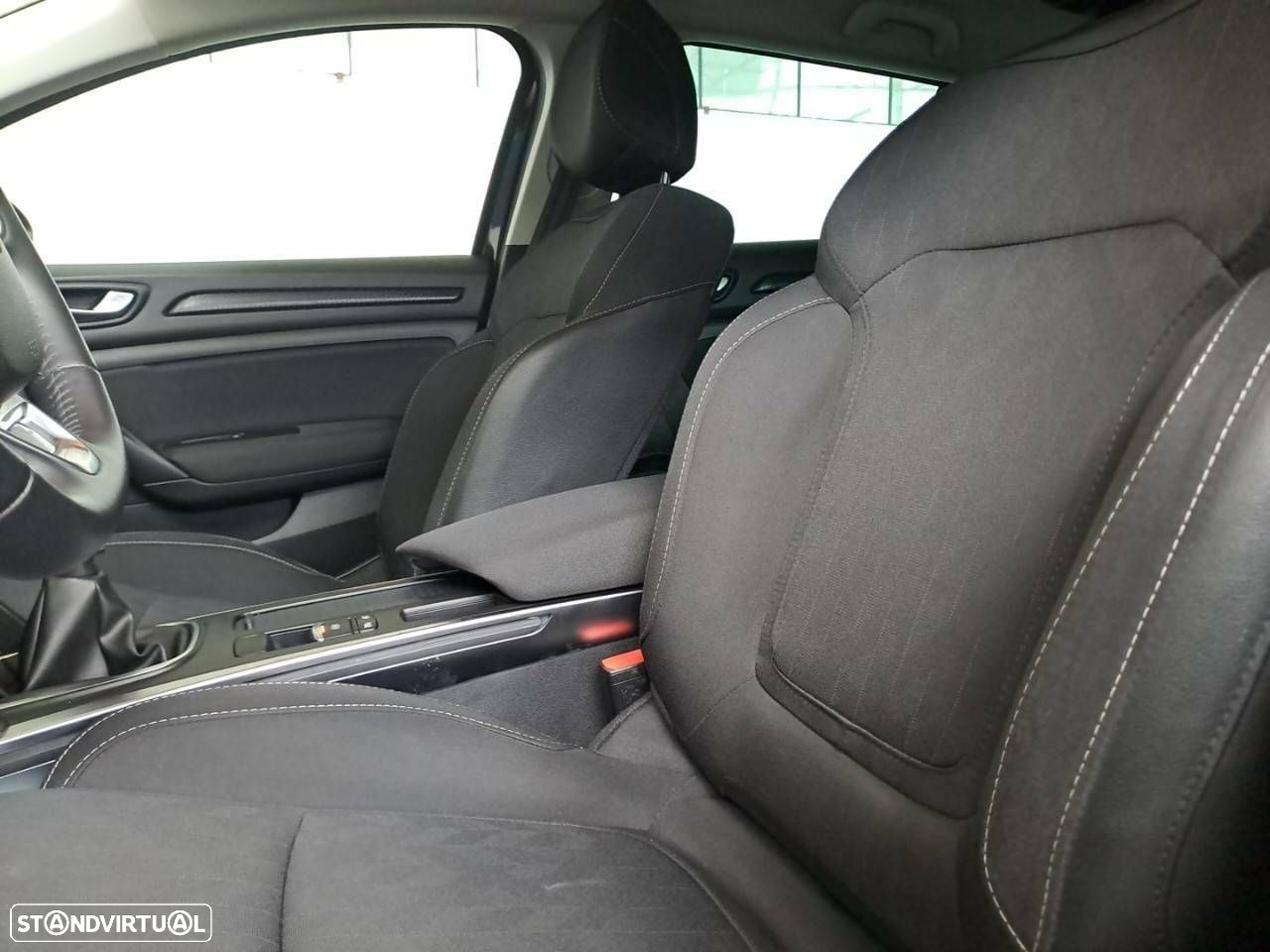 Renault Mégane 1.5 Blue dCi Limited - 9