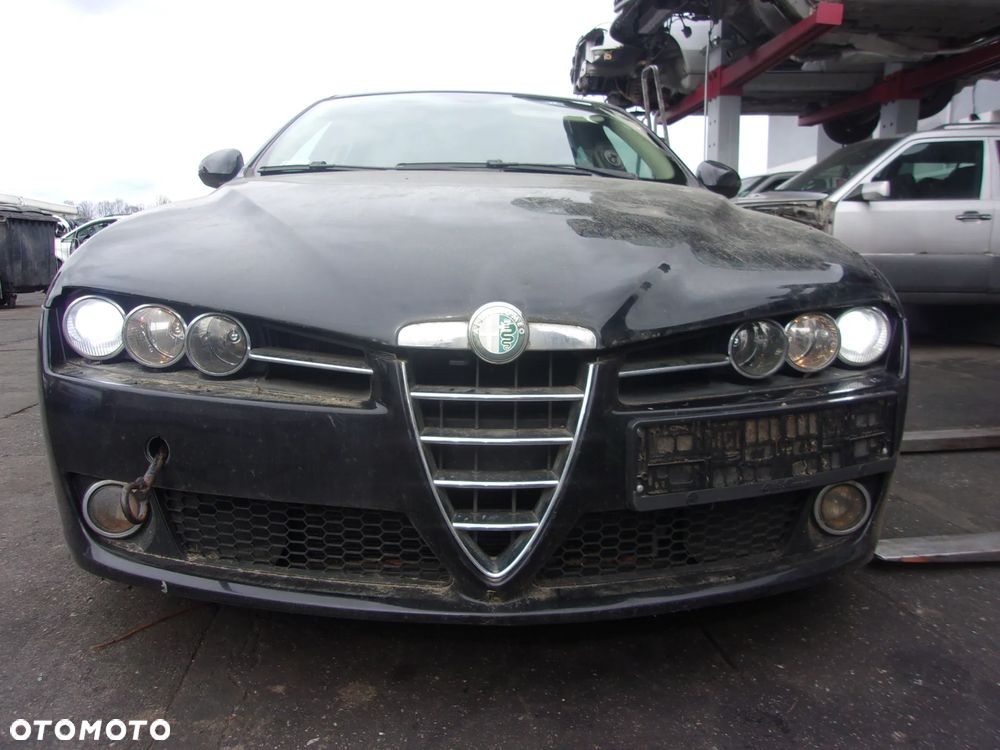 LAMPA PRZOD PRAWA lub LEWA ALFA ROMEO 159 XENON - 1