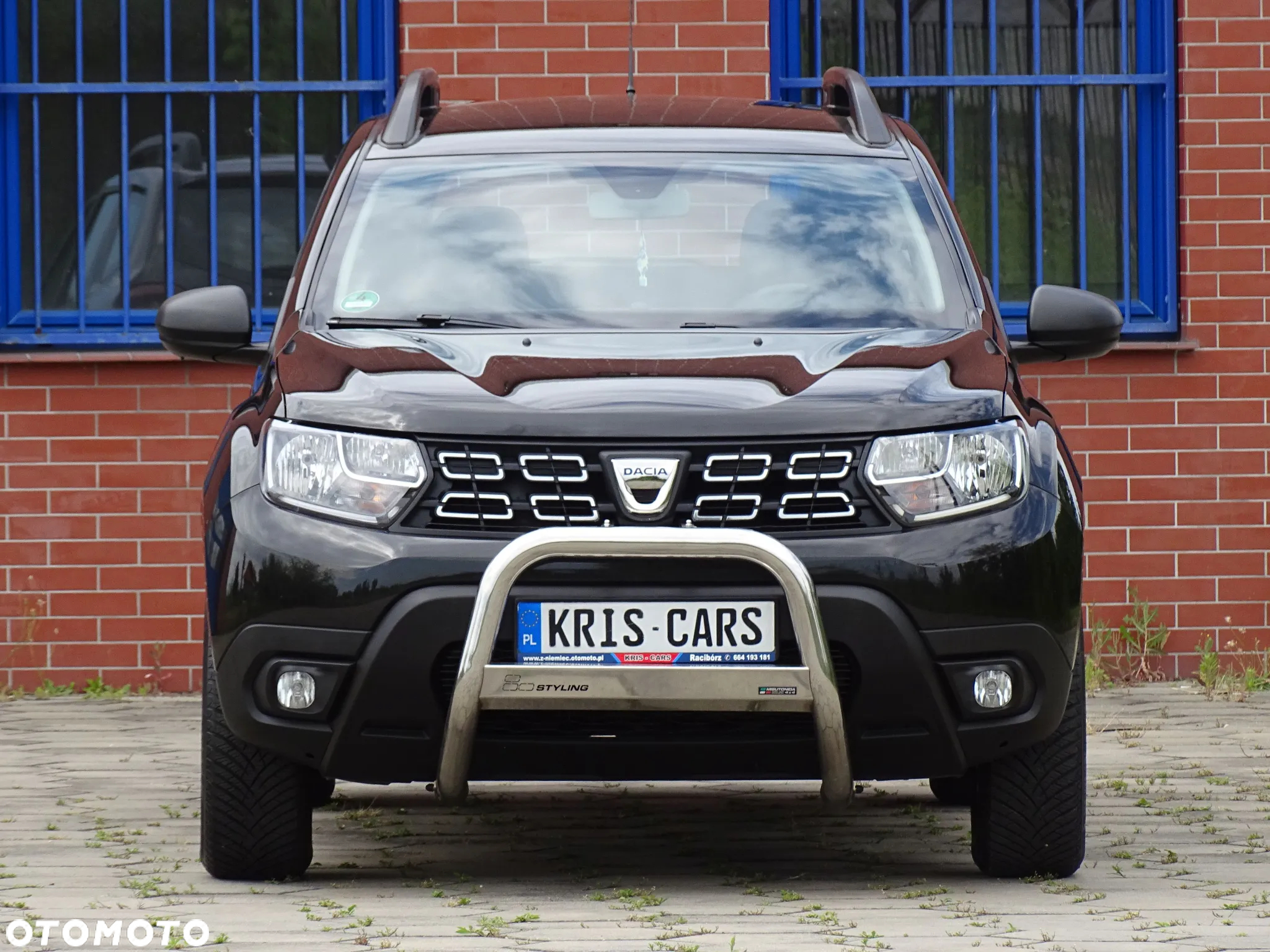 Dacia Duster 1.6 SCe Blackshadow S&S - 2