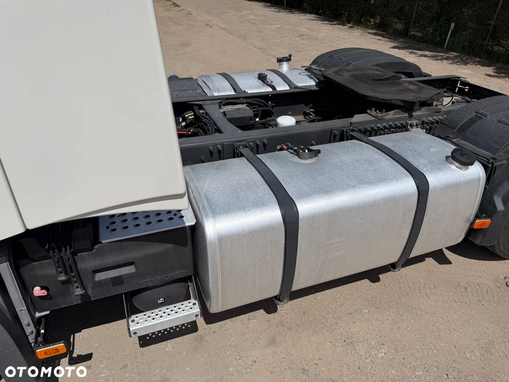 Volvo FH 500 XL / 535 181 KM PRZEBIEGU / LOW DECK / MEGA / NAJWIĘKSZA KABINA XL / CAŁE NA PODUSZCE / 2017 ROK !! - 10
