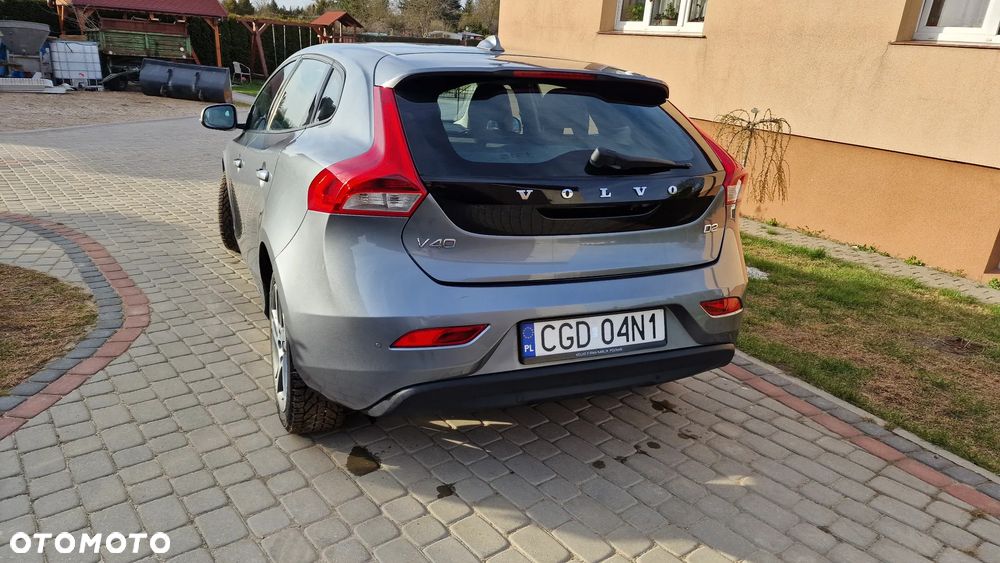 Volvo V40 D2 Geartronic Momentum - 14