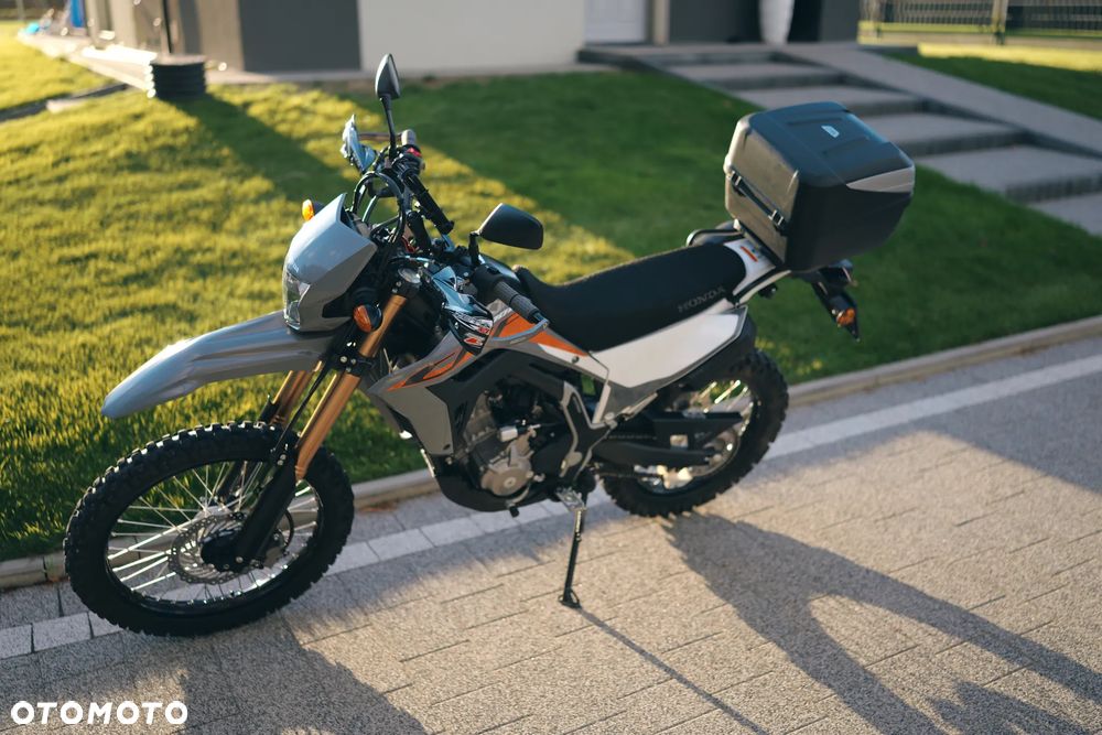 Honda CRF - 24