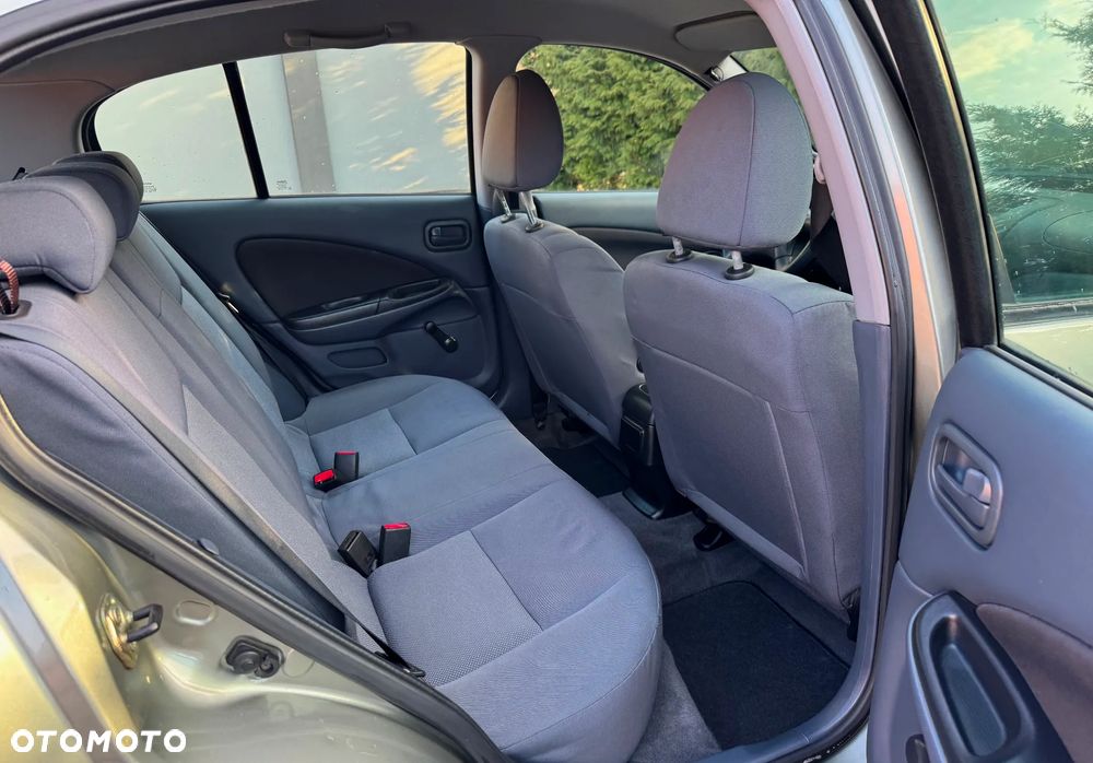 Nissan Almera 1.5 dCi acenta PLUS - 8