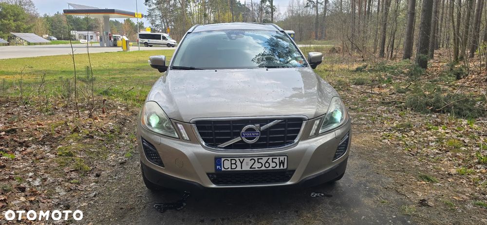 Volvo XC 60 T6 AWD Momentum - 1