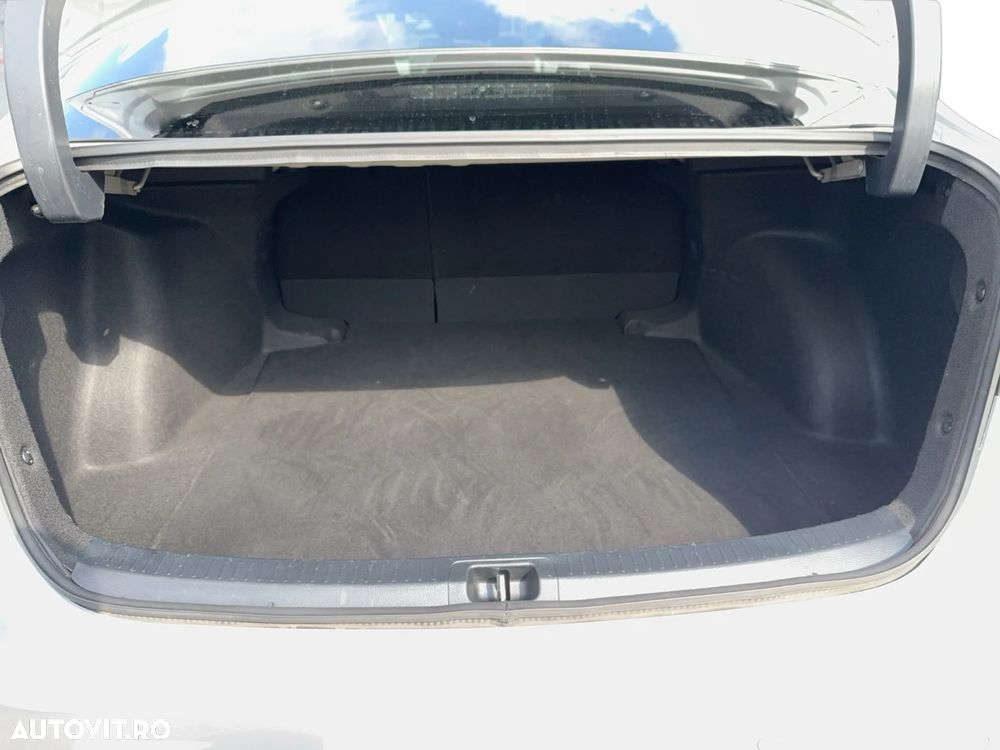 Toyota Corolla Sedan 1.8 HSD Exclusive - 29