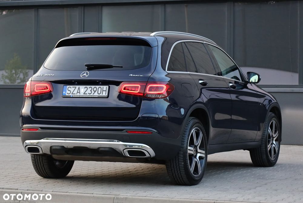 Mercedes-Benz GLC 300 e 4Matic 9G-TRONIC - 40