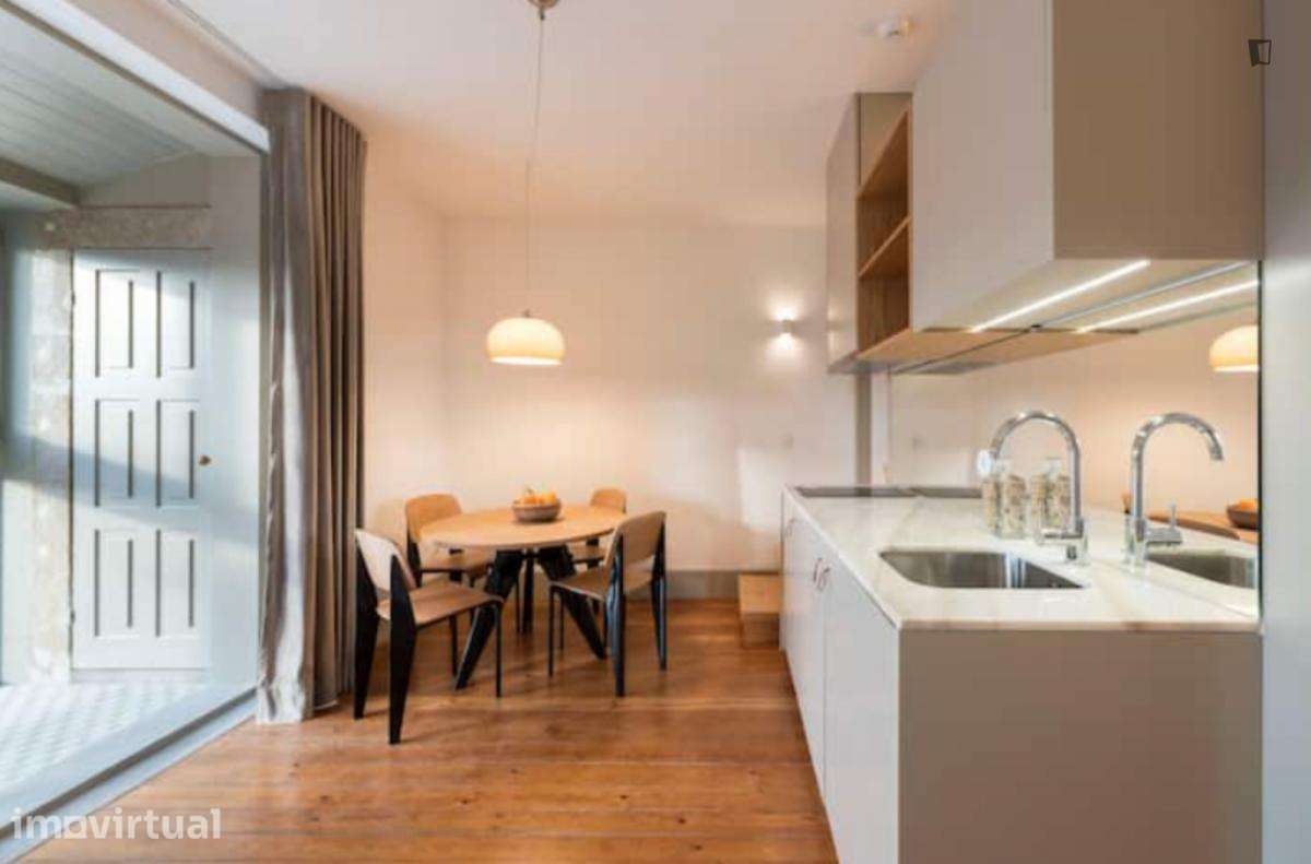 Apartamento com 1 quartos - localizado em Santo Ildefonso Porto - Grande imagem: 5/26